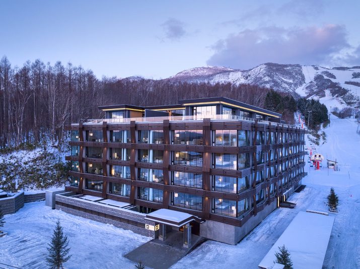Exterior 14