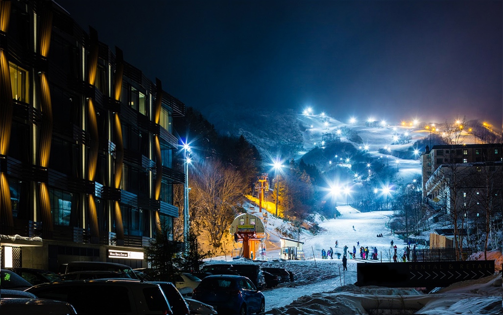 Discover Niseko's Famous Night Skiing This Winter! | AYA Niseko
