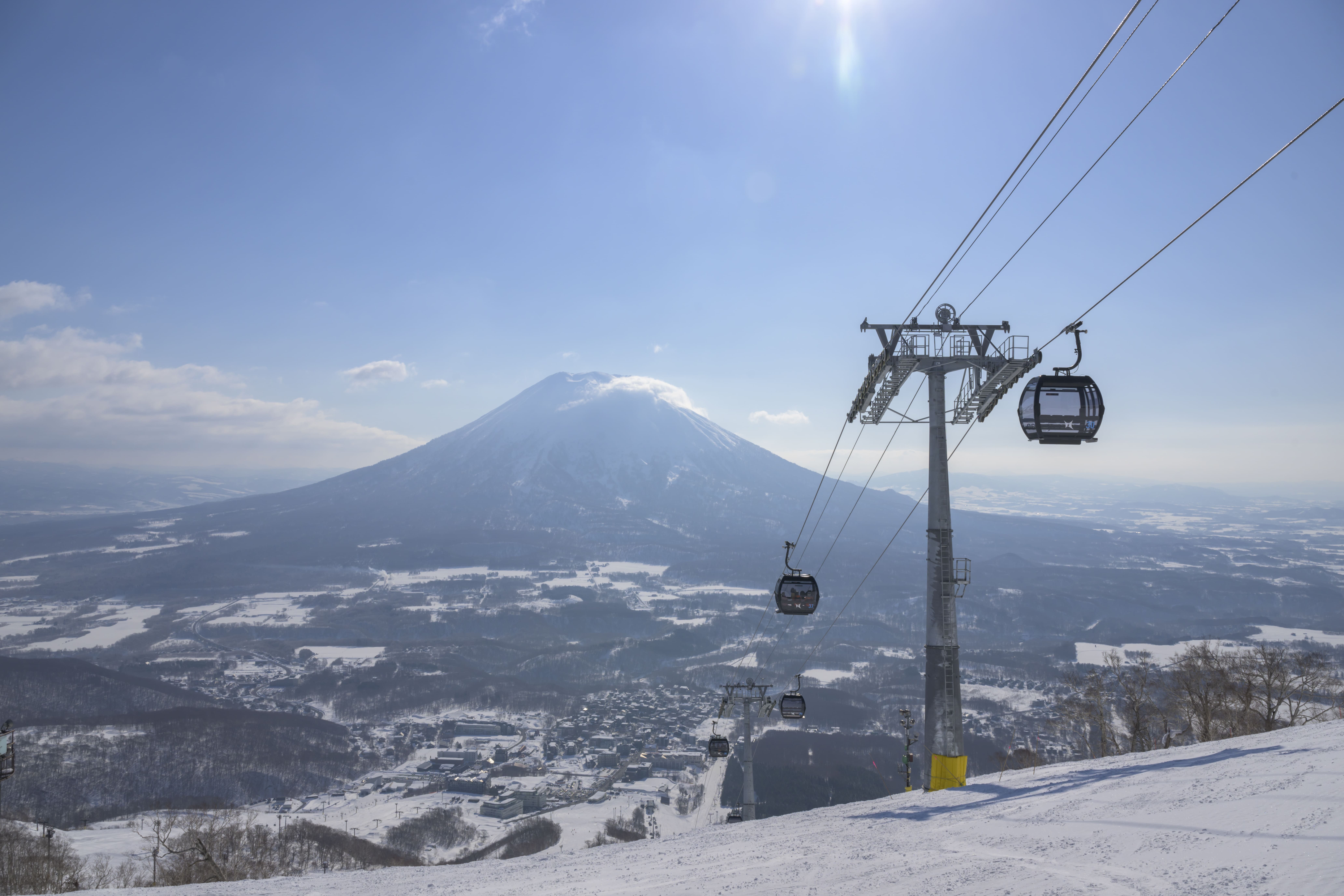 ニセコ東急 グラン・ヒラフ プレミアムリフト券販売決定のご案内 | 綾